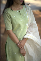 Pistachio Pearl Set