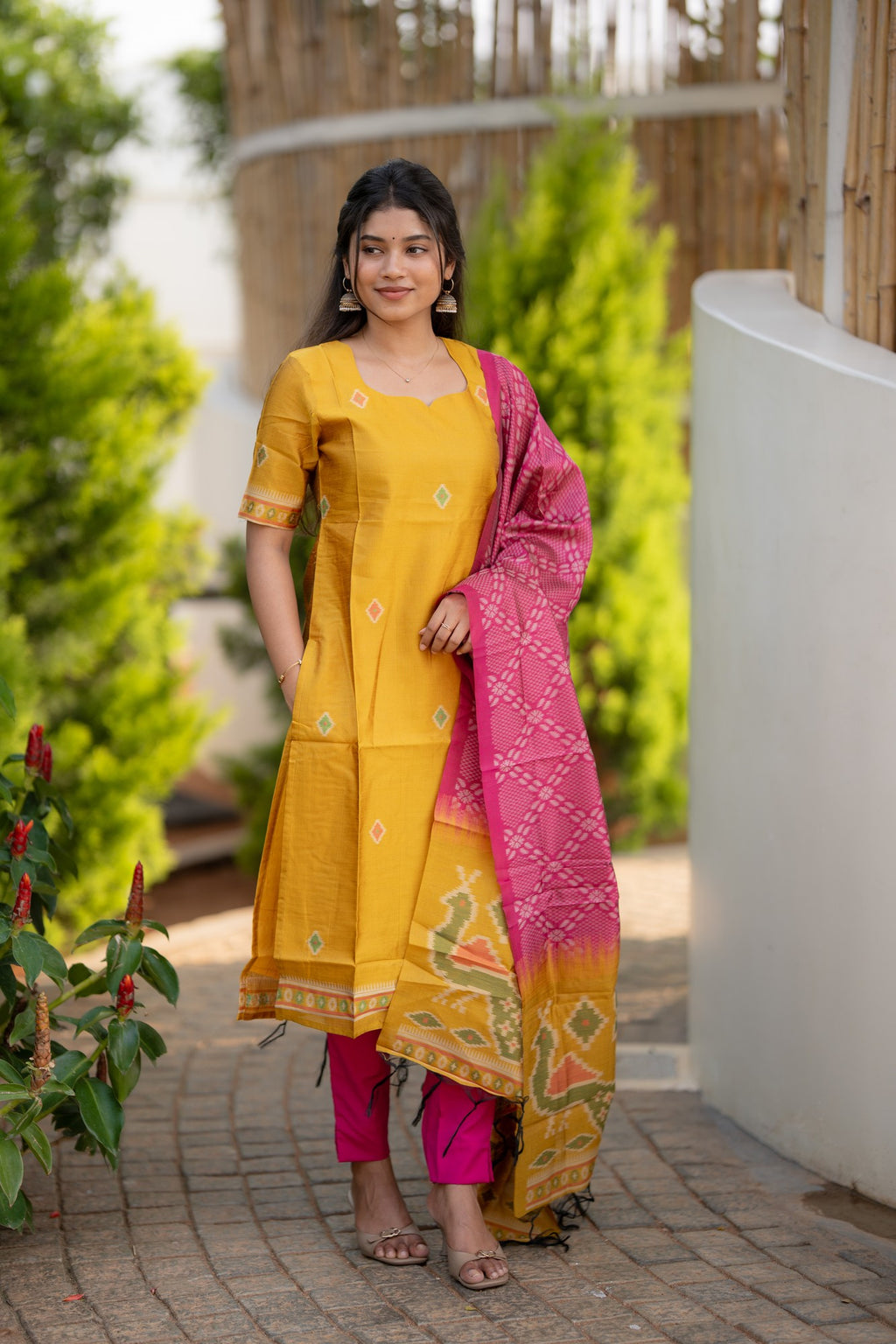 Gulabi Gold 3-piece Kurti set