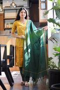 Golden Marigold set