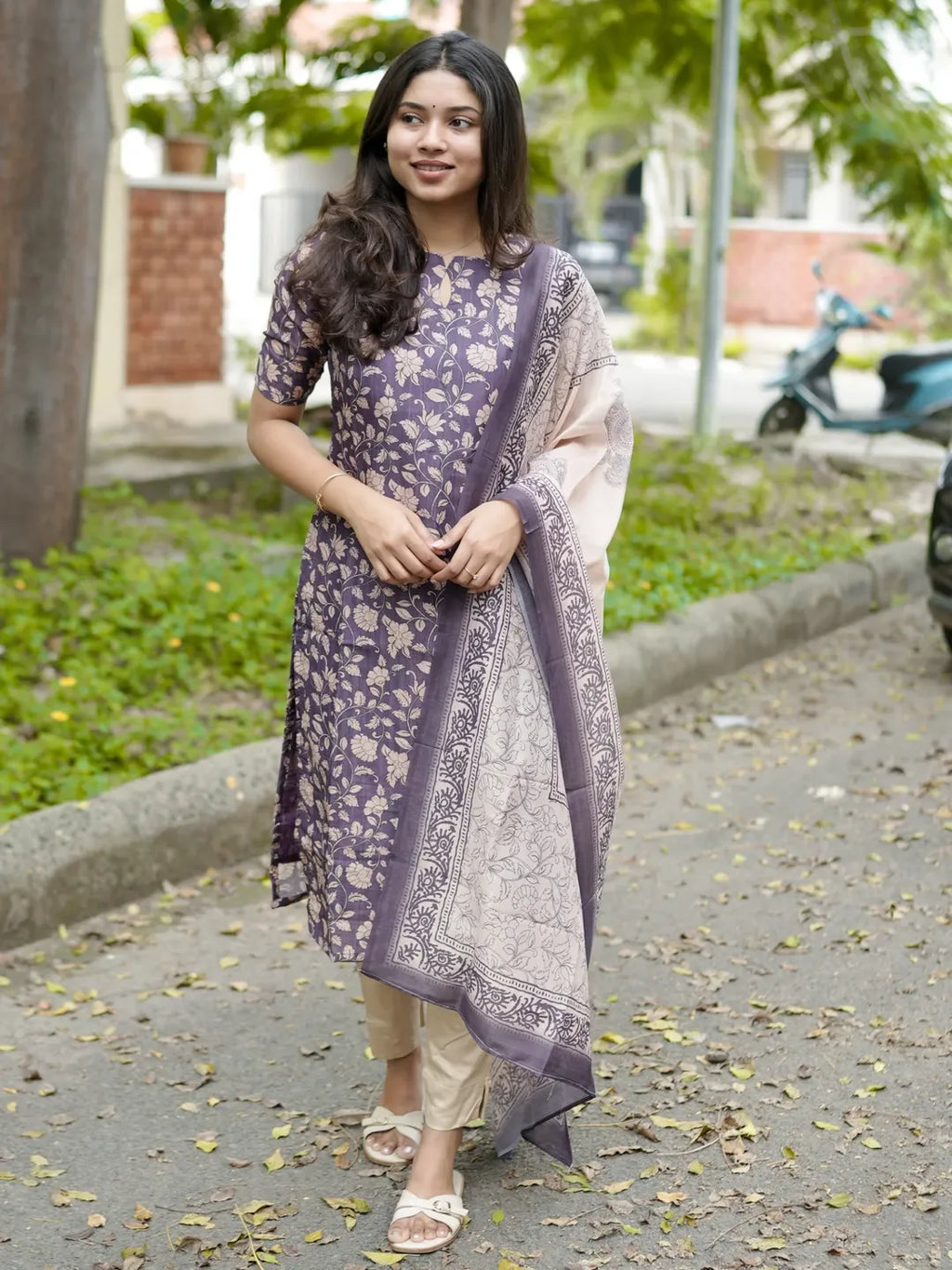 Gucchi silk top & dupatta set
