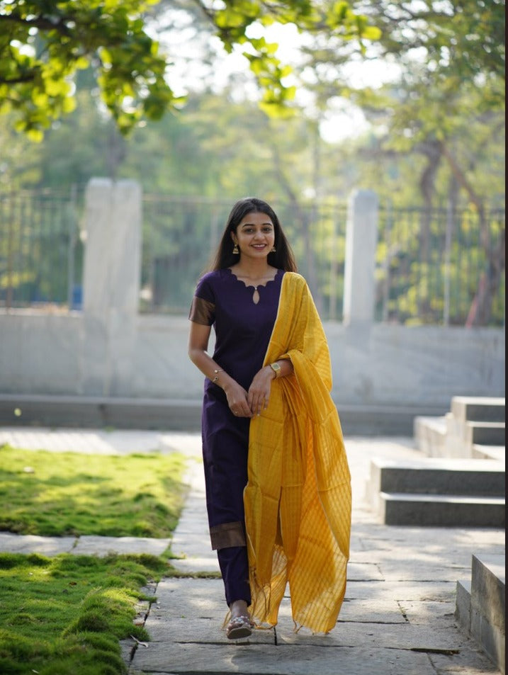 Mangalagiri co-ord set, paired with a delicately woven zari dupatta.