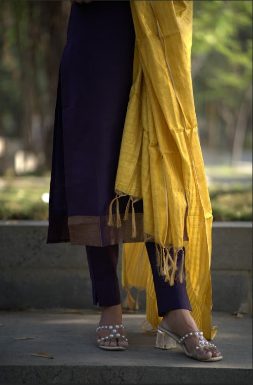 Mangalagiri co-ord set, paired with a delicately woven zari dupatta.