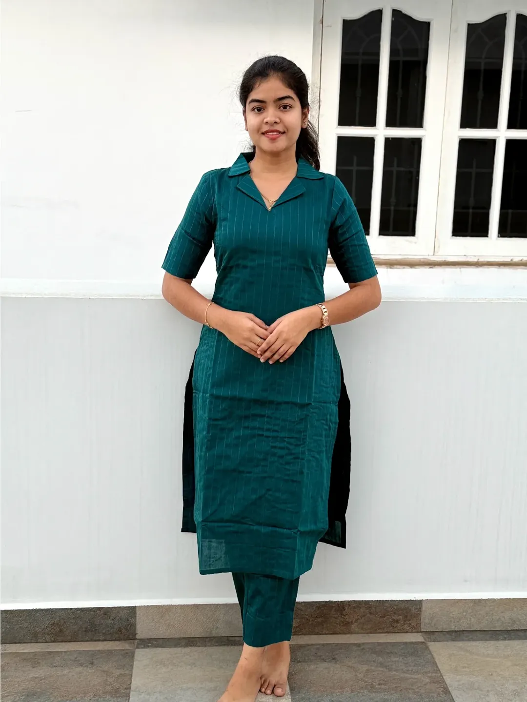 Peacock green tusser set with floral dupatta - Image 2